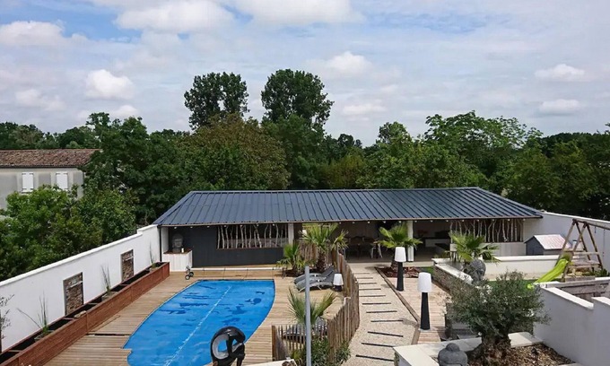 Nuaille d'Aunis House | Amazing villa in Nuaillé-d'Aunis with sauna