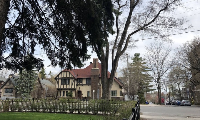Sandy Hill Bed & Breakfast | Ambassador B&B