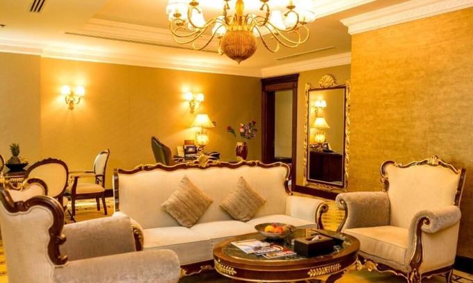 Al Barsha 1 Hotel | Ambassador One Bedroom Near Mall Of Emirates By Luxury Bookings