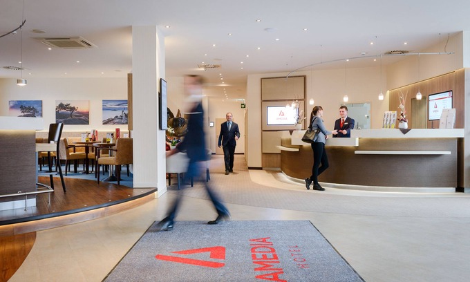 Dresden Hotel | Amedia Dresden Elbpromenade, Trademark Collection by Wyndham