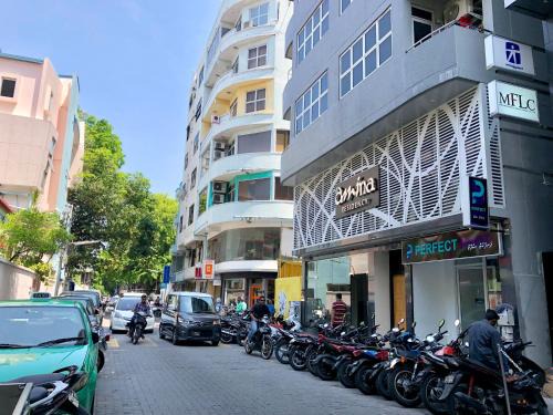 Male House | Amina Residency