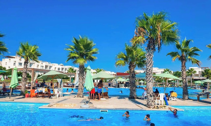 Sidi Abd El-Rahman Ski Chalet | Amwaj Amazing Chalet 3BR