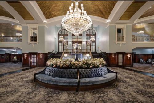 Downtown Hotel | Amway Grand Plaza Hotel, Curio Collection by Hilton