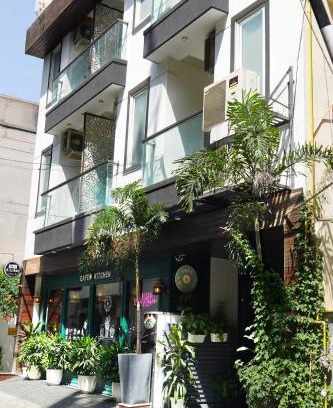 Sector D Hotel | Anand Bhawan