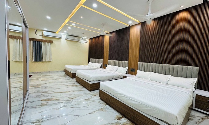 Durg Hotel | Anand Resort