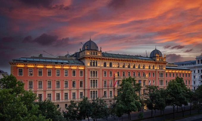 Innere Stadt Hotel | Anantara Palais Hansen Vienna - newly renovated