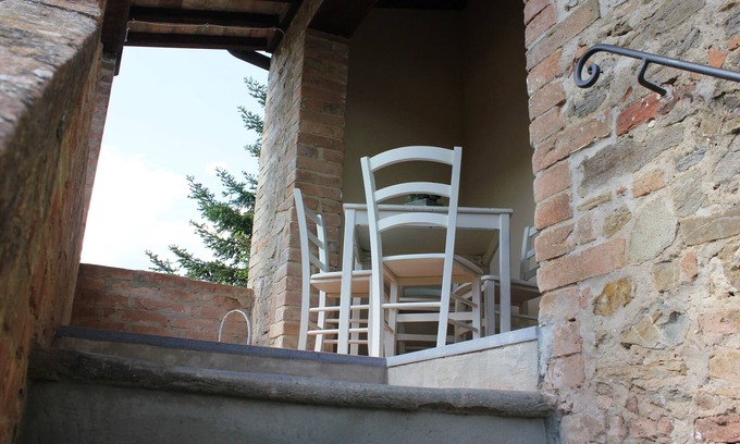 Gambassi Terme Apartment | Ancient farmhouse with swimming pool near San Gimignano