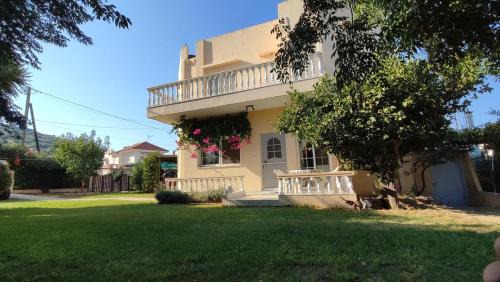 Psinthos House | Andri's Garden House