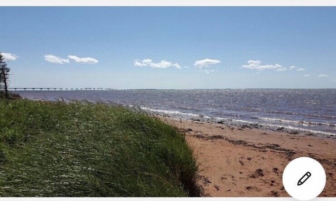 Borden-Carleton Cottage | Angela’s Cottage by the sea- steps away from private beach!