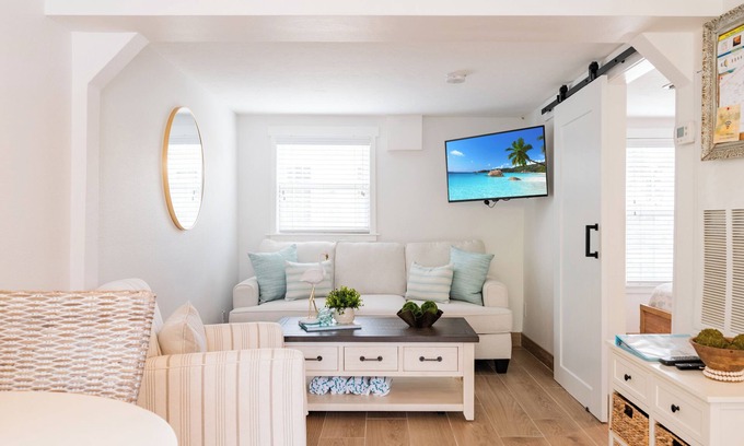 Anna Maria Condo | Anna Maria Beach Cottage 110G Updated beach cottage, with pool and beach gear!