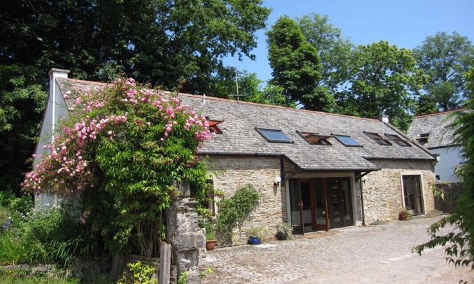 Totnes House | 'Annacombe'- Peace & Tranquillity - Coast & Dartmoor - Sep-Oct offers £425-£695
