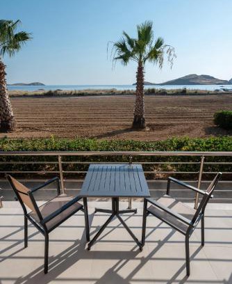 Myrina Apartment | Anni Seafront Studios