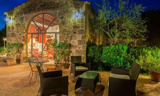 Poggiarello Apartment | Antico Borgo San Lorenzo-Alloro by Interhome
