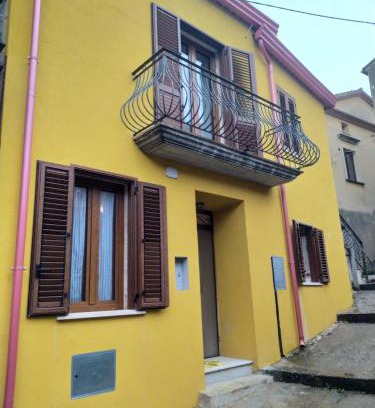 Trenta House | Antico Borgo - Via Napoli, 2