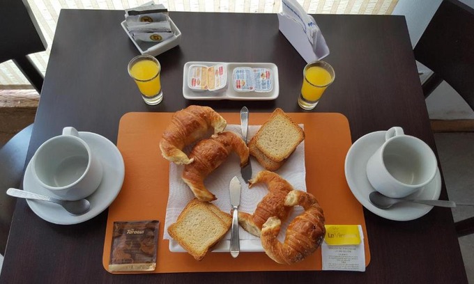 Concepcion del Uruguay Hotel | Antigua Fonda Hosteria