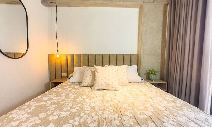 Suramericana Hotel | AP Rest and Work 702