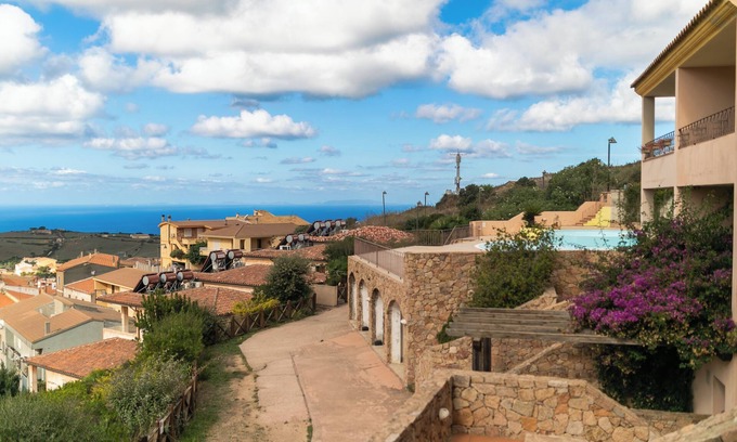 Trinita d'Agultu Apartment | Apartment 'Con Piscina 14' with Sea View, Wi-Fi and Air Conditioning