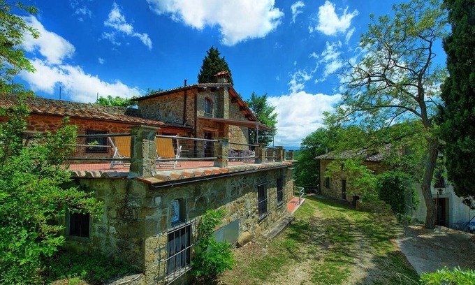 Greve in Chianti Apartment | Aparment in a Chianti Villa, pool, terrace with Wi-Fi, barbecue, quiet,sleep 4