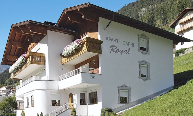 Kappl Apartment | Apart Garni Royal by Interhome