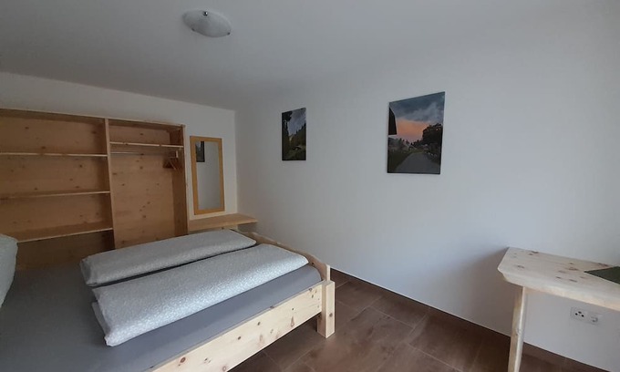 San Leonardo in Passiria Apartment | Apartment 'Scheiberhof' with Mountain View, Private Garden and Wi-Fi