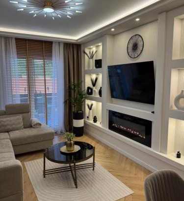 Zamosc Apartment | Apartament Anna De Lux z dużym tarasem