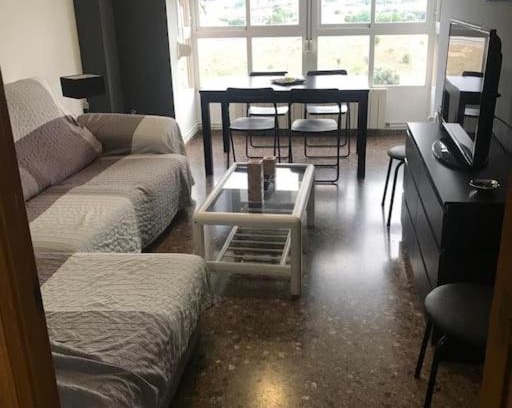 Jesus Apartment | Apartamento cómodo y espacioso con parking