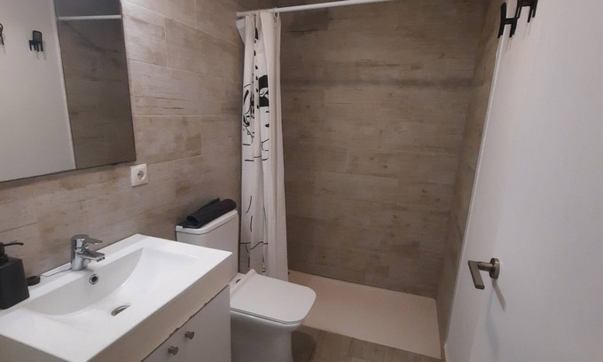 Benicalap Apartment | Apartamento con Jacuzzi y Cocina