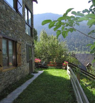 Gessa Apartment | Apartamento con jardin en Gessa