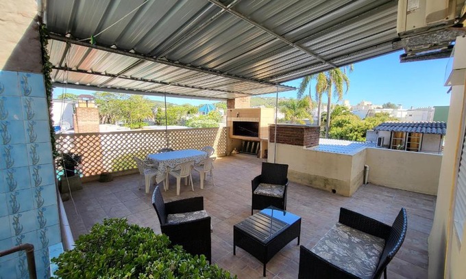 Piriapolis Apartment | Apartamento con Terraza y Parrillero