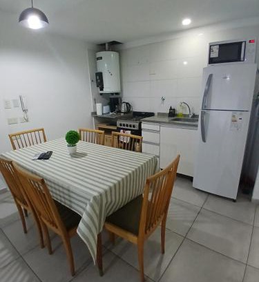 Luis Guillon Apartment | Apartamento LH Cómodo y moderno Cerca del aeropuerto Ezeiza ex fader