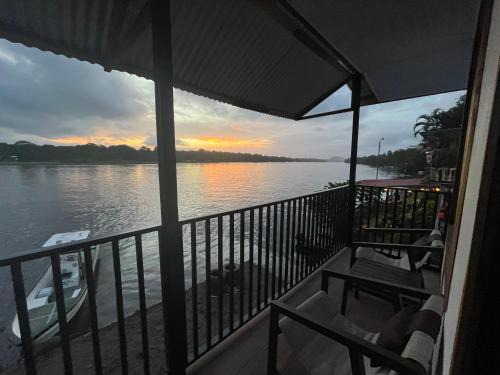 Tortuguero Apartment | Apartamento Lirios del Río