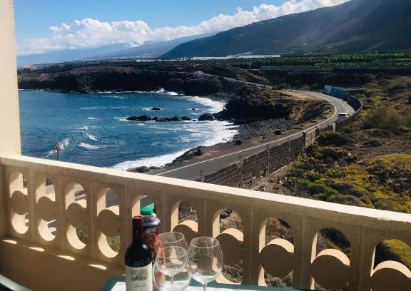 Los Silos Apartment | Apartamento Mar y Montaña