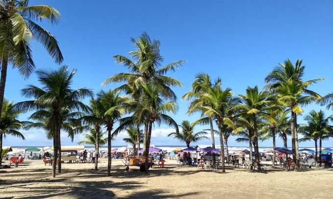 Ocian Apartment | Apartamento na Ocian Mirim Wi-Fi Ar Condicionado Ambiente Familiar Ótima Localização 100 metros da praia