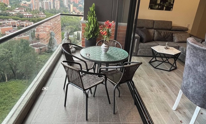 La Candelaria Apartment | Apartamento Nuevo en el Poblado