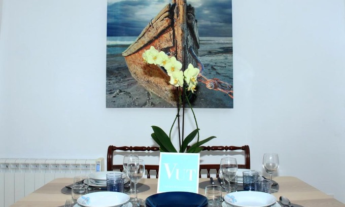 Aviles Apartment | Apartamento R Y C