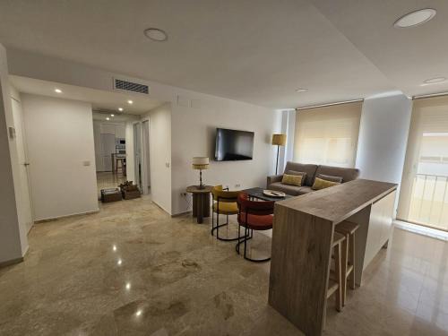 Centro Comercial Apartment | Apartamento Reyes Católicos