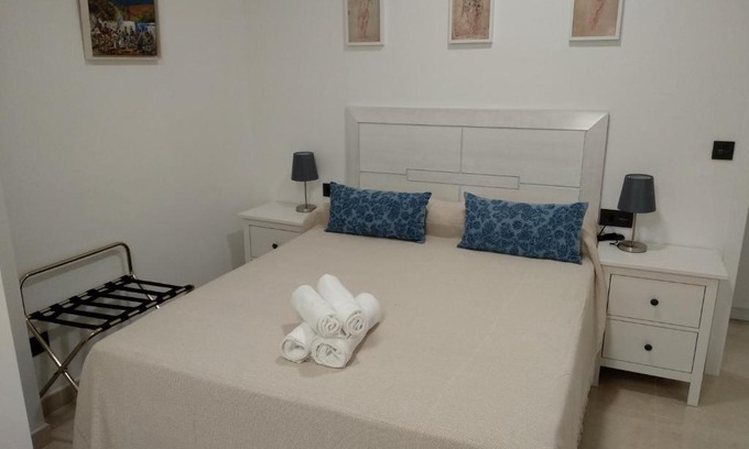 Cercadilla-Medina Azahara Apartment | Apartamentos Cordoba