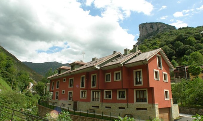 Carrena Apartment | Apartamentos Puente La Molina