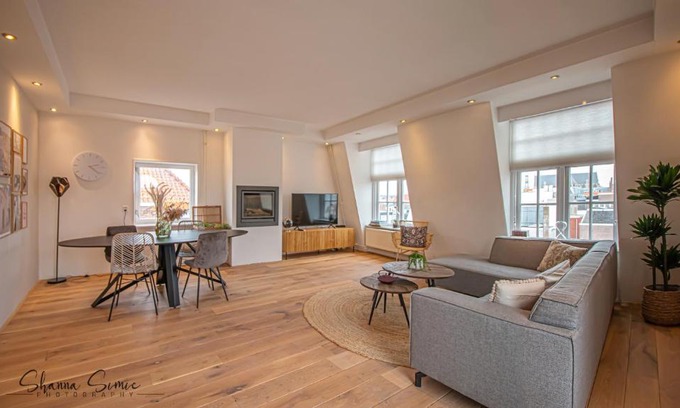 Alkmaar Apartment | ApartHotel Trendy by Urban Home Stay