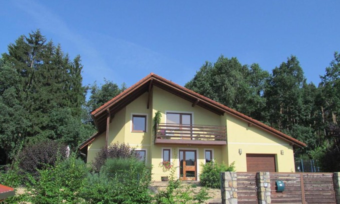 Rodvinov Apartment | Apartmány Pod Lesem