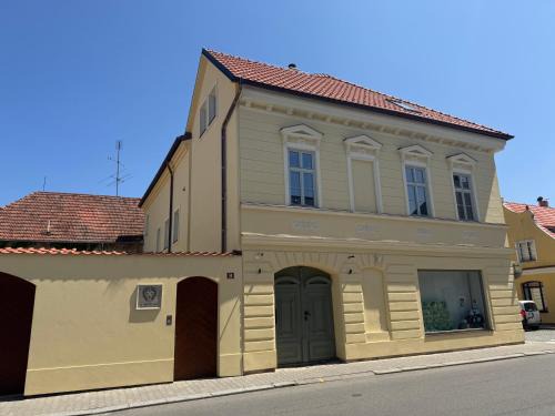 Bechyne Apartment | Apartmány U Devíti Lvů