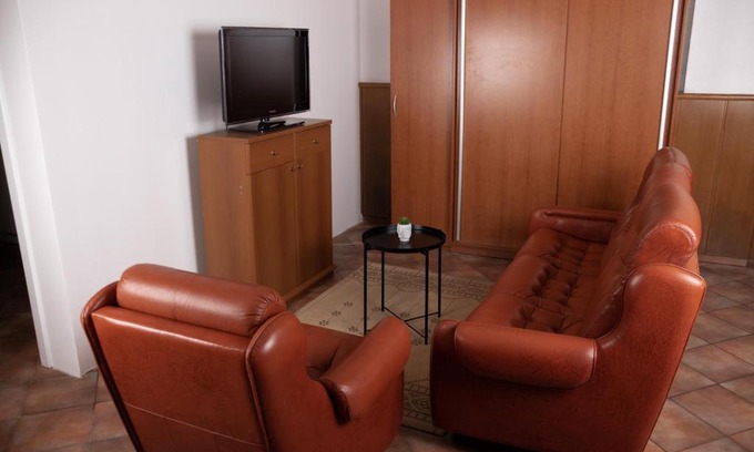 Zirovnica Apartment | Apartma-studio Ajdna