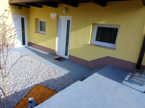 Hrastnik Apartment | Apartma VRBA Dobrna