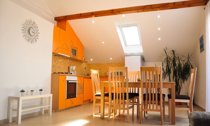 Razanac Apartment | Apartman Mariva with pool