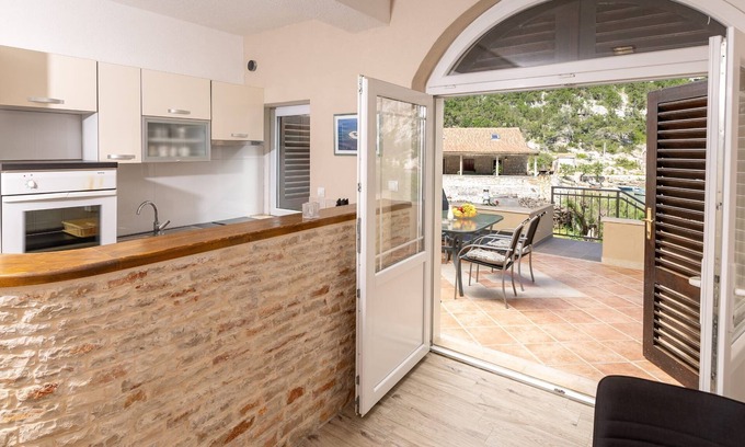 Zastrazisce Apartment | Apartments Serzane (98861-A4) - Zastrazisce - island Hvar