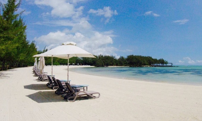 Grand River South East Apartment | Apartment at Anahita 5*Resort :golf & access to Ile aux Cerfs exclusive beach-3-