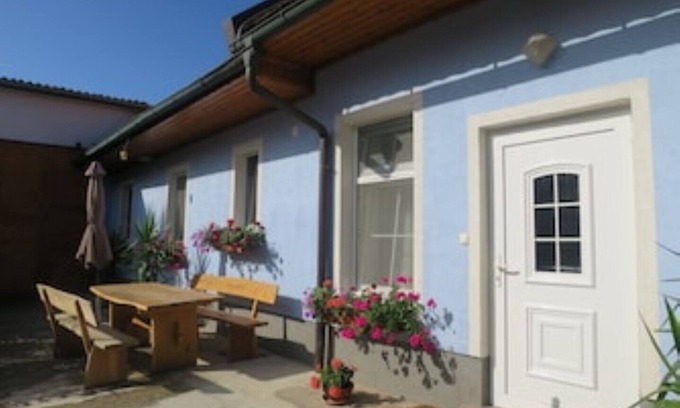 Sankt Andra am Zicksee Apartment | Apartments Sattler 2 80 m²|Family friendly|Pets|Yard,Garden,Pool