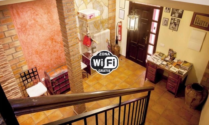 Almonacid de la Sierra Apartment | Apartment 'Habitaciones La Sierra' with Mountain View, Wi-Fi and Air Conditioning