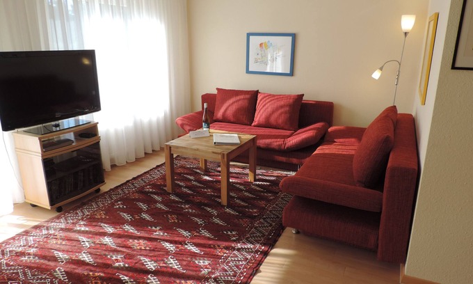 Fischbach Apartment | Apartment, 2 rooms, kitchen, bathroom, balcony, WiFi- only 3 minutes walk to the lakeshore