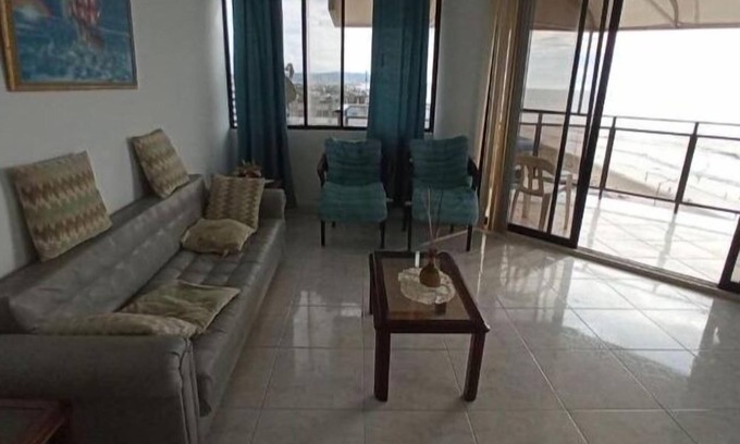 Tonsupa Apartment | Apartment 4 bedrooms 12 people sea view 8th floor Playa Almendro